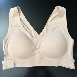 Seamless Cream Bralette Side Clasp